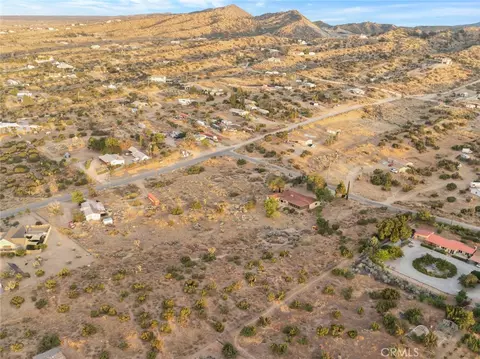 View/Area - 3230 Silver Rdg, Pinon Hills, CA 92372 photo 2 of 3