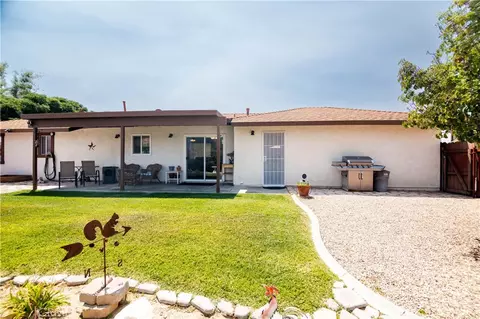 Exterior - 8197 Sherborn Ave, Hesperia, CA 92345 photo 6 of 11