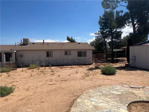 12716 Iroquois, Apple Valley, CA 92308 photo 9