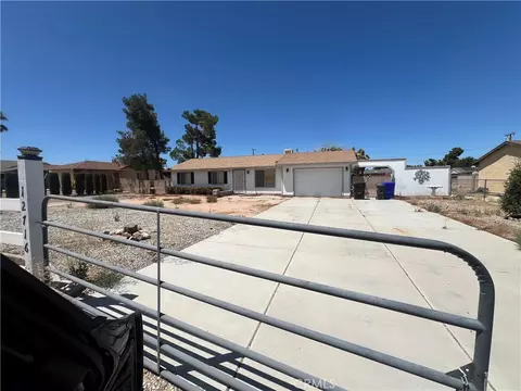 12716 Iroquois, Apple Valley, CA 92308 photo 2