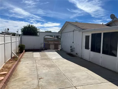 12716 Iroquois, Apple Valley, CA 92308 photo 7