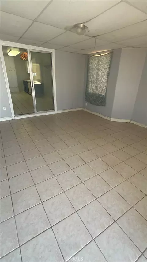 12716 Iroquois, Apple Valley, CA 92308 photo 5