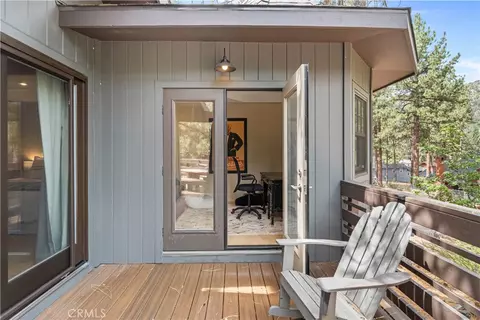 Exterior - 5888 Willow, Wrightwood, CA 92397 photo 5 of 8