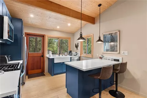 Kitchen - 5888 Willow, Wrightwood, CA 92397 photo 3 of 4