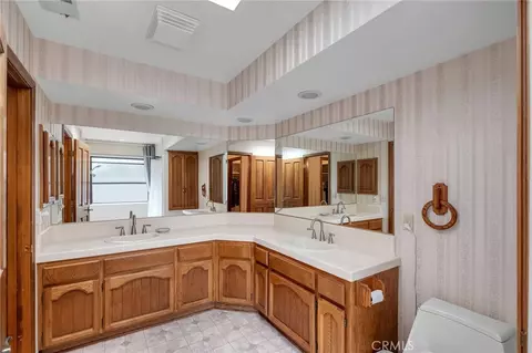 Bath - 7040 Kenyon, Hesperia, CA 92345 photo 1 of 2