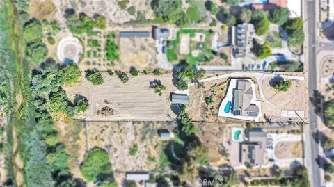 View/Area - 14942 Riverside Dr, Apple Valley, CA 92307 photo 7 of 11