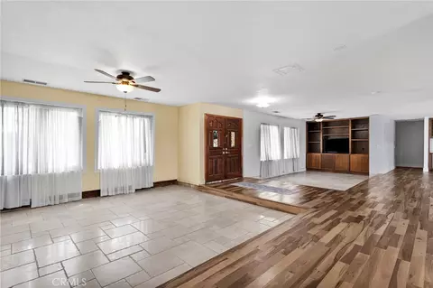 Living - 14942 Riverside Dr, Apple Valley, CA 92307 photo 5 of 15