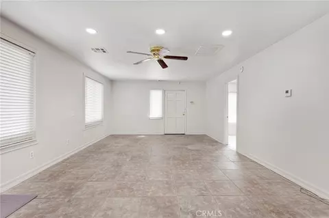 Living - 14942 Riverside Dr, Apple Valley, CA 92307 photo 10 of 15