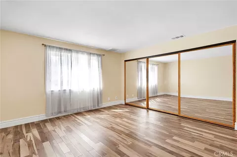Bedroom - 14942 Riverside Dr, Apple Valley, CA 92307 photo 3 of 4