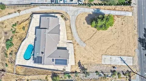 View/Area - 14942 Riverside Dr, Apple Valley, CA 92307 photo 6 of 11