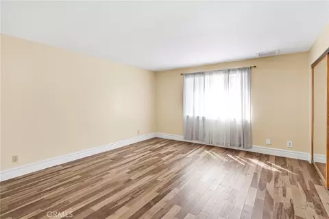 Bedroom - 14942 Riverside Dr, Apple Valley, CA 92307 photo 2 of 4