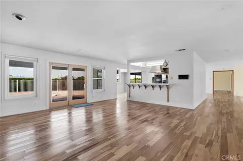 Living - 14942 Riverside Dr, Apple Valley, CA 92307 photo 9 of 15