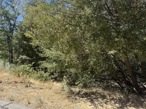 22301 Bernina Way, Tehachapi, CA 93561 photo 3