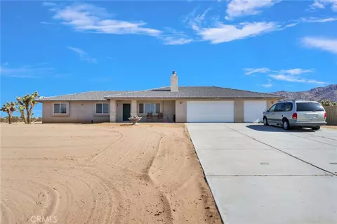 Exterior - 23520 Pala, Apple Valley, CA 92307 photo 2 of 7