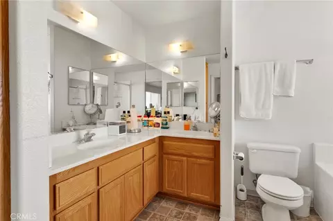 Bath - 23520 Pala, Apple Valley, CA 92307 photo 5 of 8