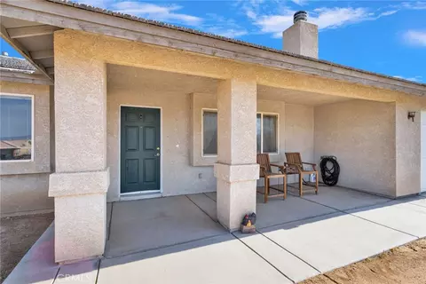 Exterior - 23520 Pala, Apple Valley, CA 92307 photo 5 of 7
