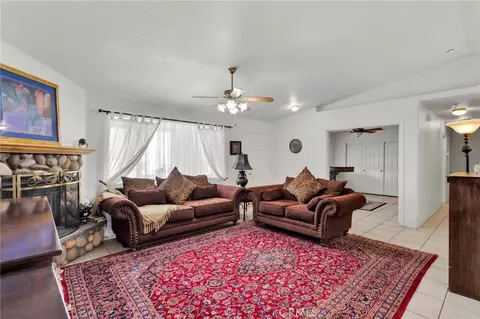 Living - 23520 Pala, Apple Valley, CA 92307 photo 4 of 4
