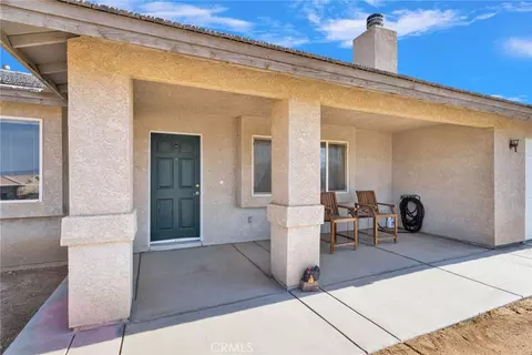 Exterior - 23520 Pala, Apple Valley, CA 92307 photo 4 of 7