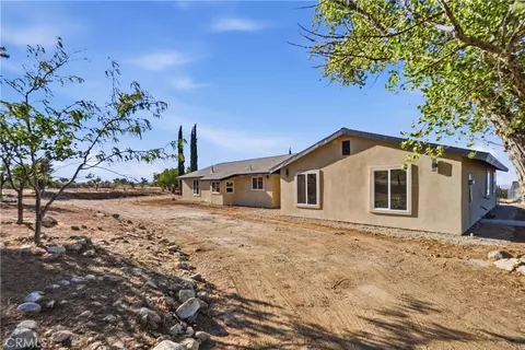 Exterior - 4626 Sundown, Phelan, CA 92371 photo 2 of 8