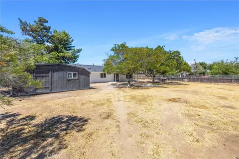 Exterior - 17405 Adobe, Hesperia, CA 92345 photo 5 of 6