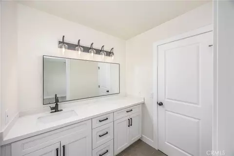 Bath - 17405 Adobe, Hesperia, CA 92345 photo 1 of 3