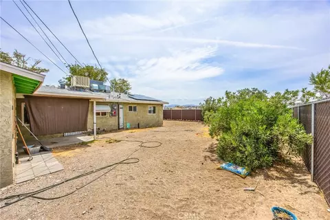 Exterior - 36702 Bel Air, Barstow, CA 92311 photo 4 of 7