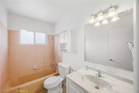 Bath - 36702 Bel Air, Barstow, CA 92311 photo 2 of 2