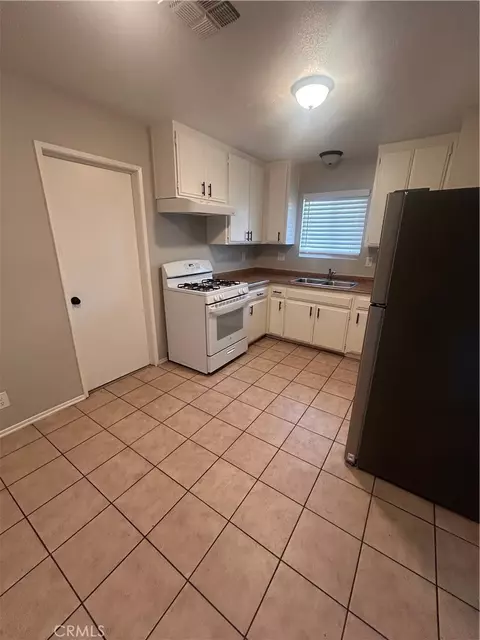 Other - 16458 Spruce, Hesperia, CA 92345 photo 5 of 19