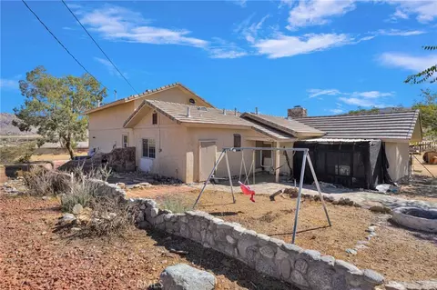 Exterior - 24716 Mcroberts, Apple Valley, CA 92307 photo 11 of 12