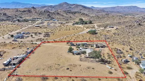 View/Area - 24716 Mcroberts, Apple Valley, CA 92307 photo 2 of 7