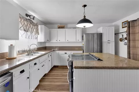 Kitchen - 24716 Mcroberts, Apple Valley, CA 92307 photo 1 of 4