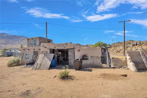 Exterior - 24716 Mcroberts, Apple Valley, CA 92307 photo 6 of 12