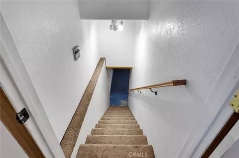 Entry Way - 24716 Mcroberts, Apple Valley, CA 92307 photo 4 of 4