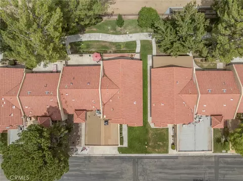 View/Area - 19064 Elm Dr, Apple Valley, CA 92308 photo 6 of 9