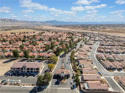 View/Area - 19064 Elm Dr, Apple Valley, CA 92308 photo 3 of 9