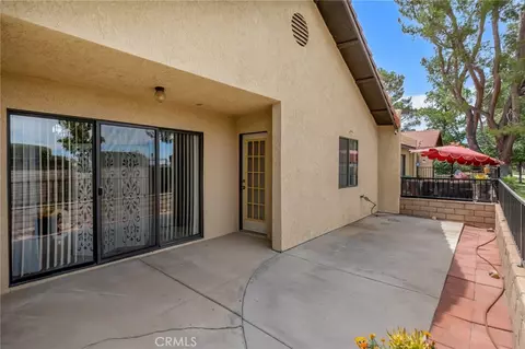 Exterior - 19064 Elm Dr, Apple Valley, CA 92308 photo 4 of 6