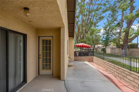Exterior - 19064 Elm Dr, Apple Valley, CA 92308 photo 6 of 6