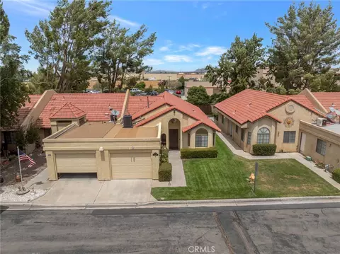 View/Area - 19064 Elm Dr, Apple Valley, CA 92308 photo 1 of 9