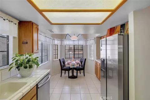 Kitchen - 19064 Elm Dr, Apple Valley, CA 92308 photo 1 of 2