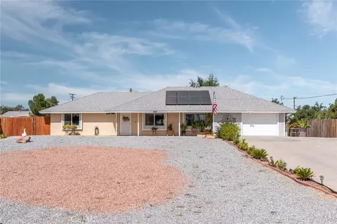 Exterior - 9172 Jacaranda, Hesperia, CA 92345 photo 2 of 10