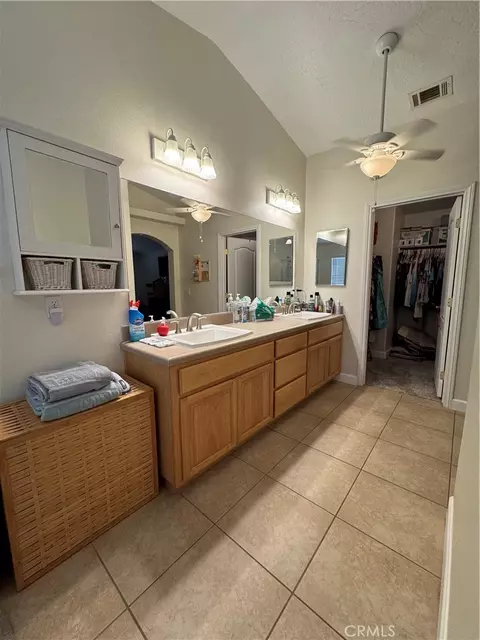 Bath - 10575 Estrella, Apple Valley, CA 92308 photo 2 of 4