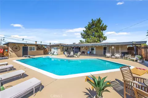 Exterior - 19185 Shoshonee, Apple Valley, CA 92307 photo 5 of 12
