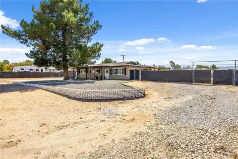 Exterior - 19185 Shoshonee, Apple Valley, CA 92307 photo 12 of 12