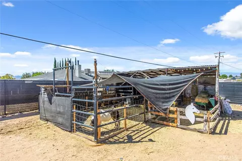 Exterior - 19185 Shoshonee, Apple Valley, CA 92307 photo 7 of 12