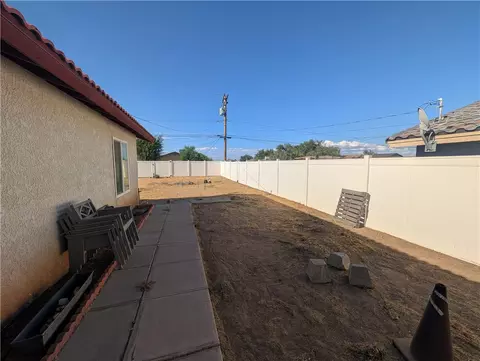 Exterior - 16410 Smoke Tree, Hesperia, CA 92345 photo 11 of 15