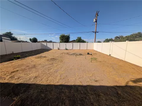 Exterior - 16410 Smoke Tree, Hesperia, CA 92345 photo 15 of 15