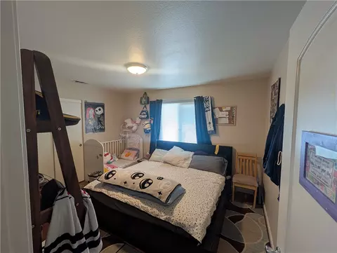 Bedroom - 16410 Smoke Tree, Hesperia, CA 92345 photo 3 of 4