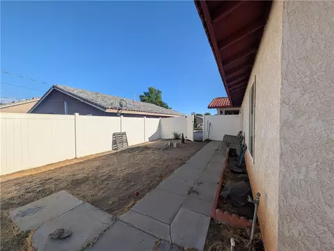 Exterior - 16410 Smoke Tree, Hesperia, CA 92345 photo 10 of 15