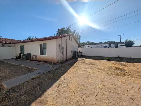 Exterior - 16410 Smoke Tree, Hesperia, CA 92345 photo 8 of 15