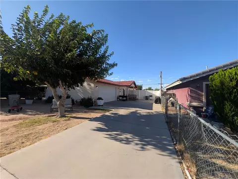 Exterior - 16410 Smoke Tree, Hesperia, CA 92345 photo 7 of 15